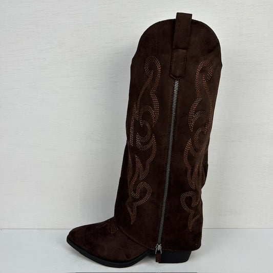 Hoge suèdine cowboylaarzen met trendy flap bruin