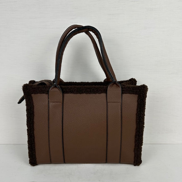 Tote bag met teddy randje klein coffee
