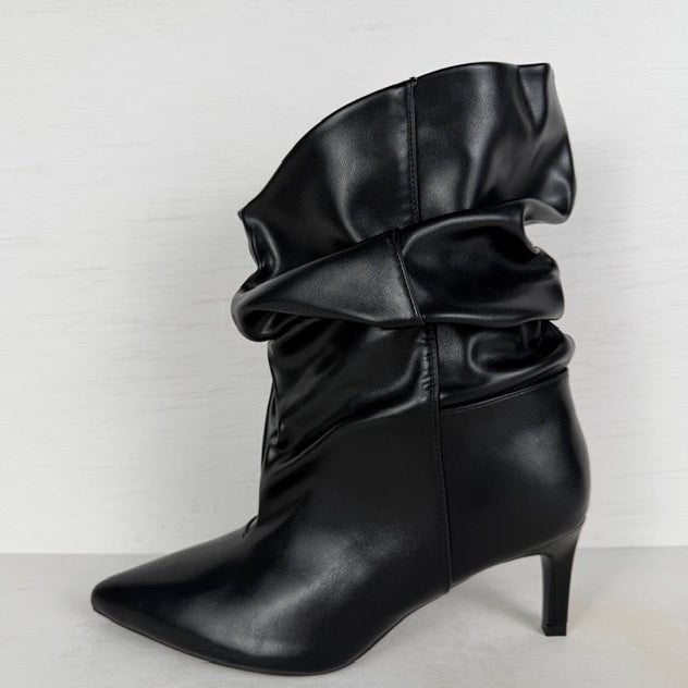 Trendy leatherlook laarzen met slouchy design zwart