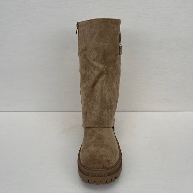 Stoere boots met trendy flap khaki