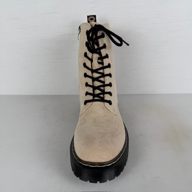 Veterboots met stoere zool beige