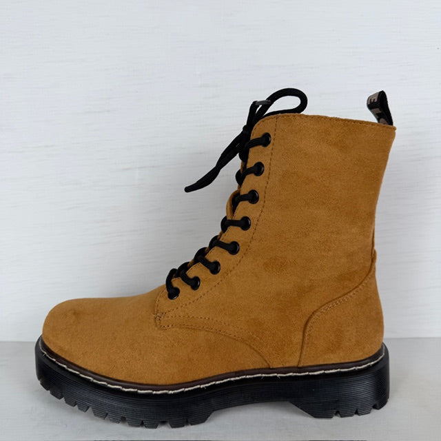 Veterboots met stoere zool camel