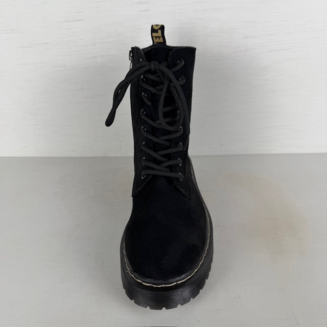 Veterboots met stoere zool zwart
