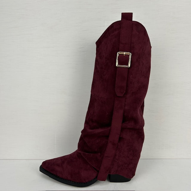 Suèdine cowboylaarzen met flap en gespje rood