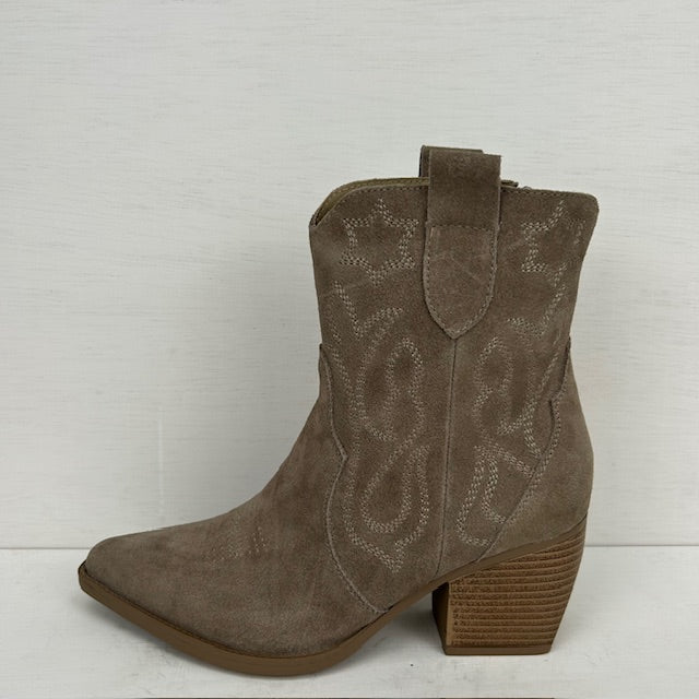 Real leather cowboylaarsje met stoere hak khaki