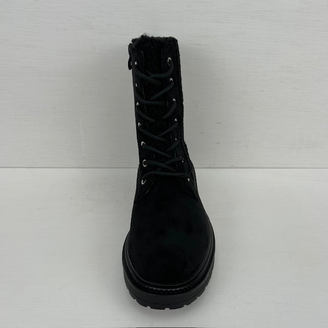 Suèdine veterboots met teddy zwart