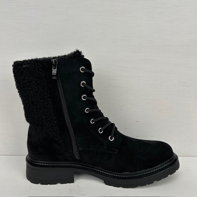 Suèdine veterboots met teddy zwart