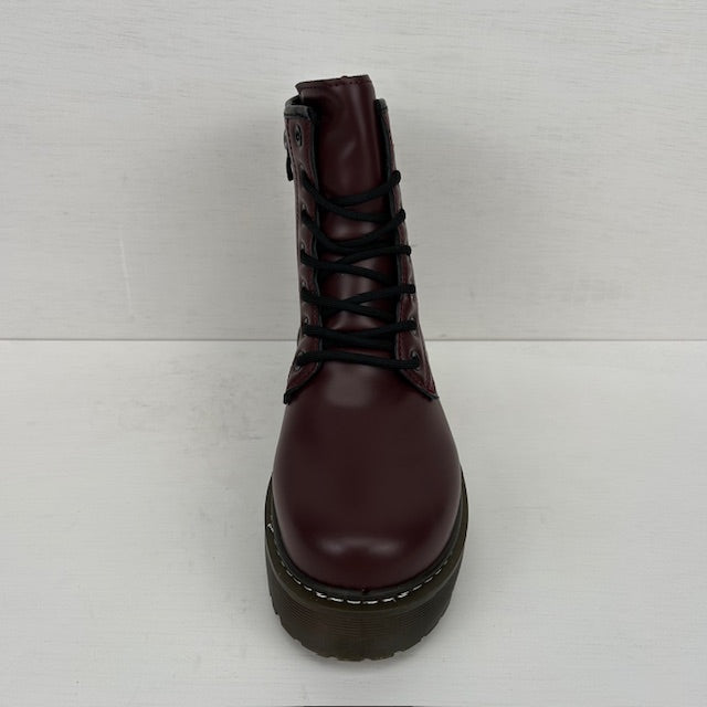 Gave veterboots met bruine zool rood