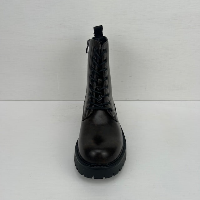 Basic veterboots met stoere zool donkerbruin
