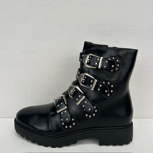 Leatherlook boots met gespjes en studs zwart