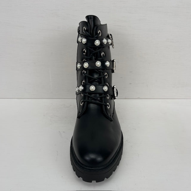 Gave boots met studs en gespjes zwart