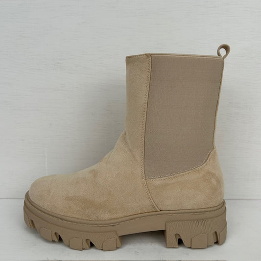 Tijdloze suèdine boots beige