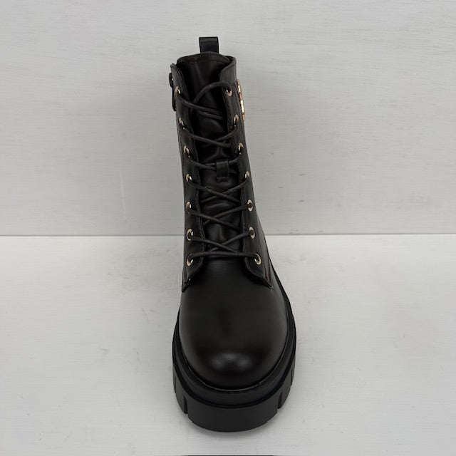 Leatherlook boots met gouden detail donkerbruin