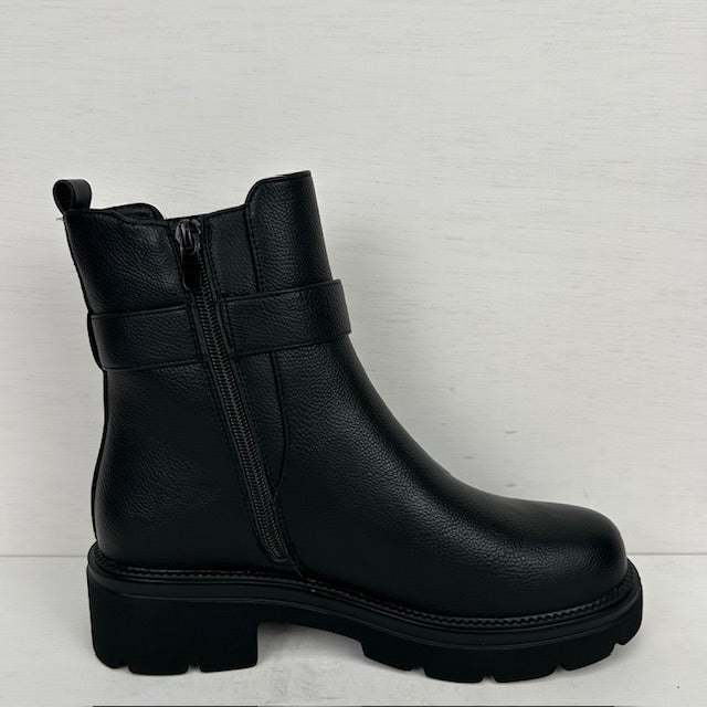 Stoere boots met leuk bandje zwart