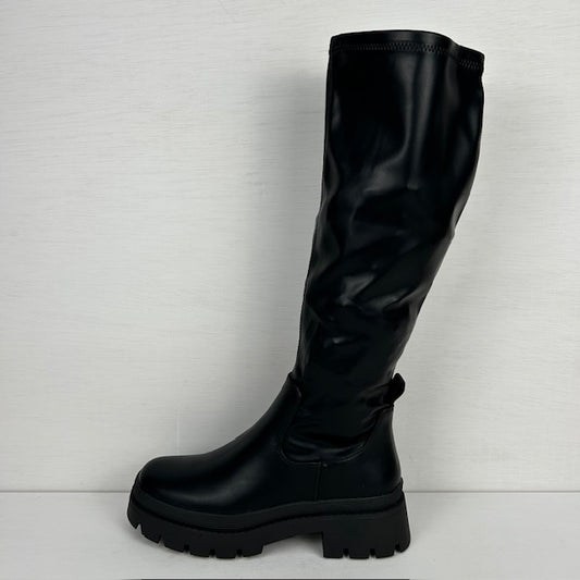 Hoge leatherlook laarzen met stoere zool zwart
