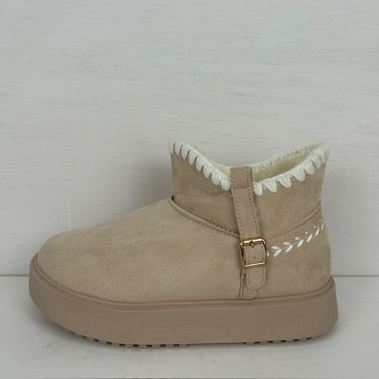 Uggies met leuk stiksel beige