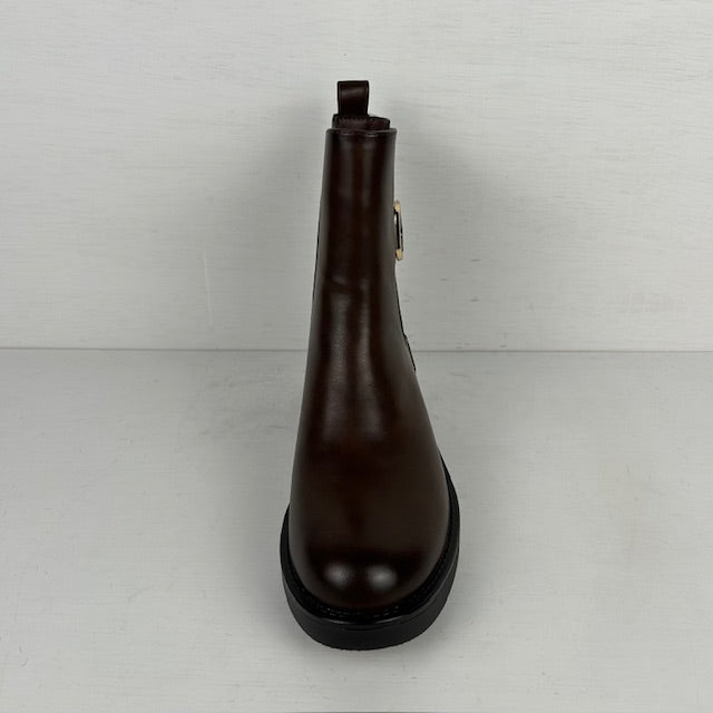 Enkellaarsje met leuk gespje bruin