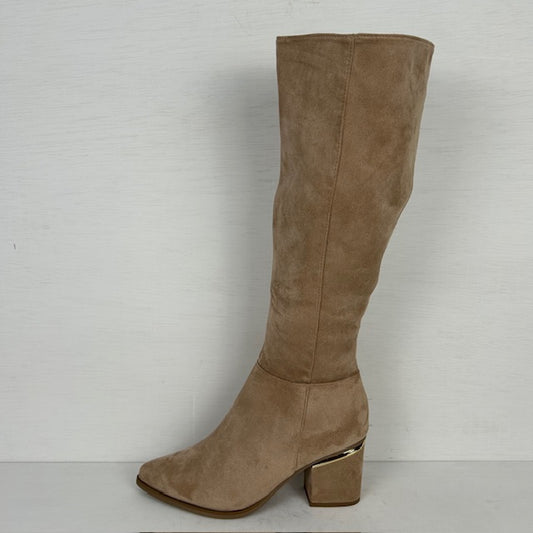 Hoge suèdine laarzen met elegante hak khaki