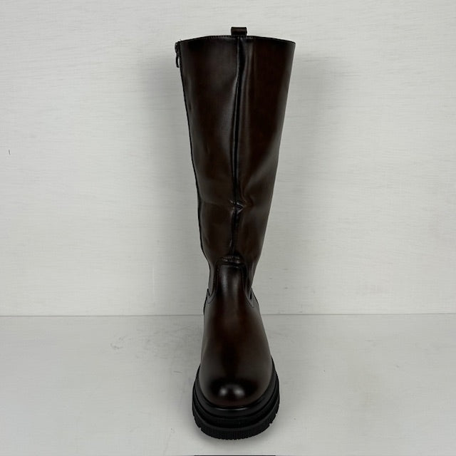 Leatherlook laarzen met stoere zool bruin