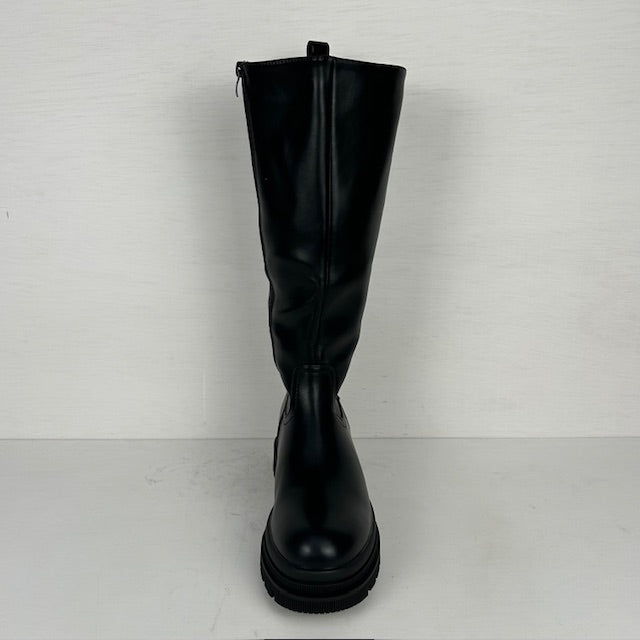 Leatherlook laarzen met stoere zool zwart