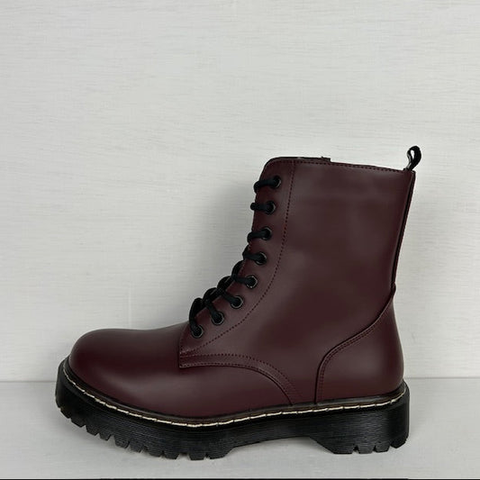Veterboots met stoere zool wine