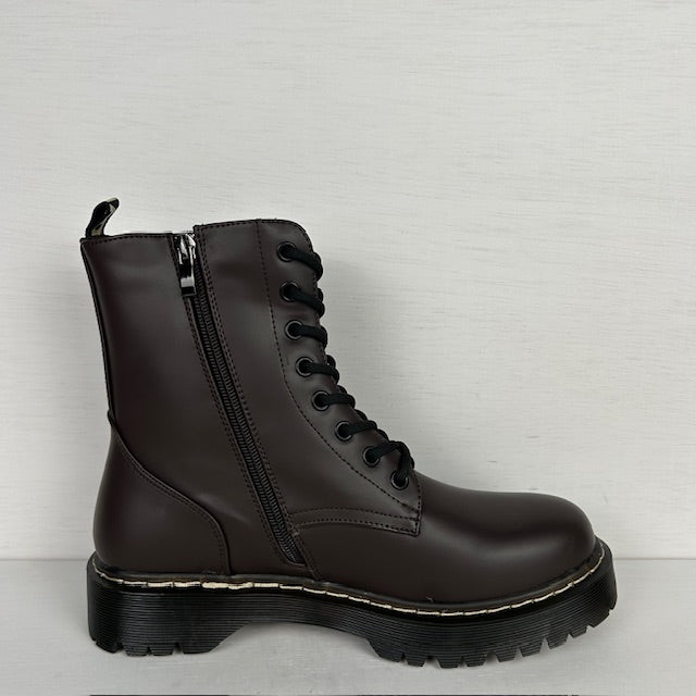 Veterboots met stoere zool donkerbruin