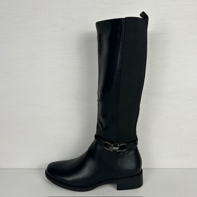 Laarzen met elastiek en leuk gespje zwart