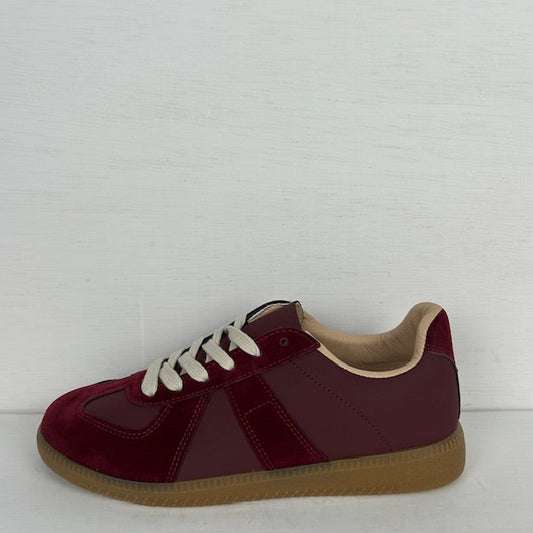 Gave sneakers met lage retrozool wine