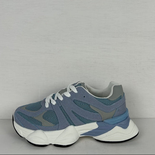 Sneakers met stoere zool blauw