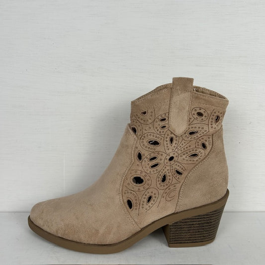 Suèdine cowboylaarsje met gaatjes motief khaki