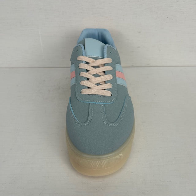 Retro sneakers met leuke afwerking blauw