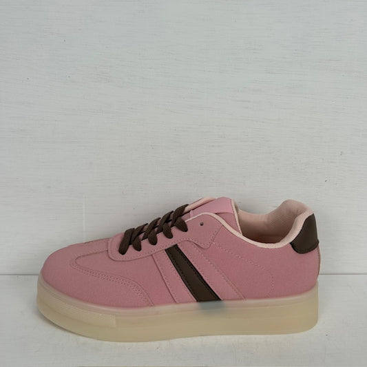 Retro sneakers met leuke afwerking roze