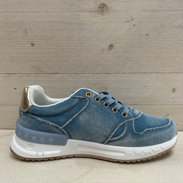 Leuke jeans sneaker lichtblauw