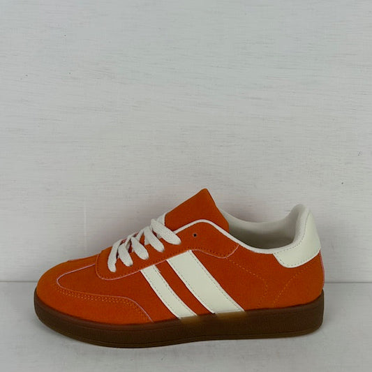 Retro sneakers met trendy look oranje