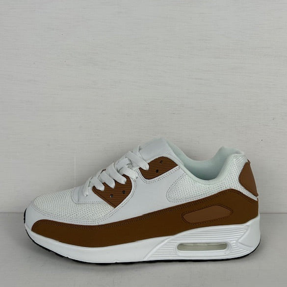 Gave air sneakers wit camel (verkrijgbaar van maat 40 t/m maat 45)