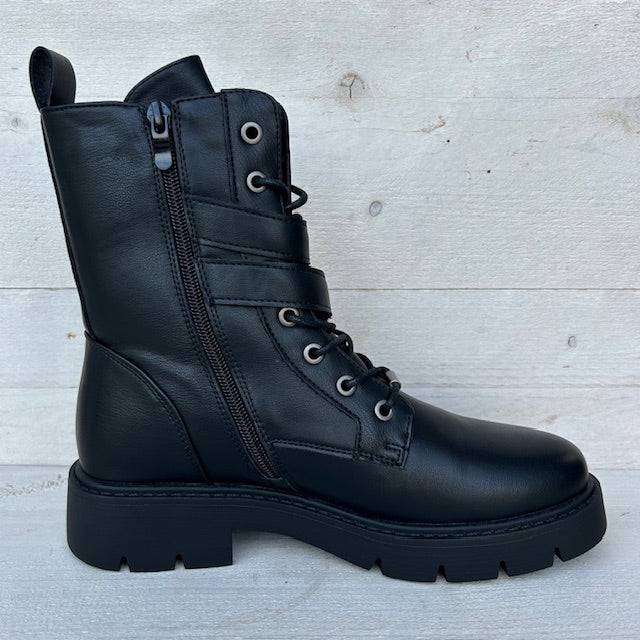 Stoere veterboots met gesp zwart