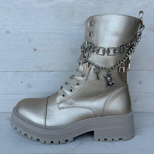 Sierlijke veterboots goud