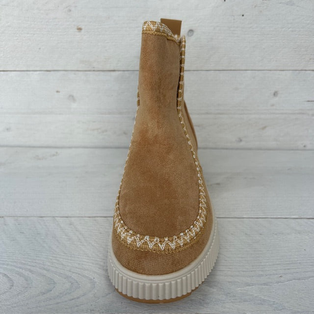 Comfortabele boots met ribbelzool camel