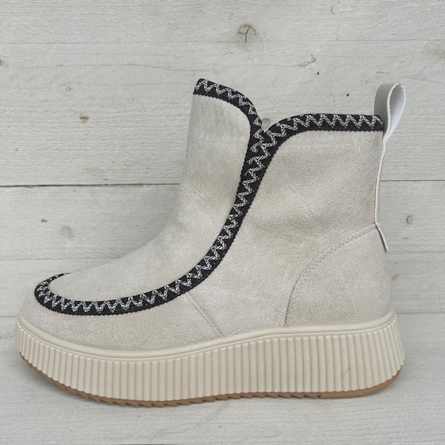 Comfortabele boots met ribbelzool beige