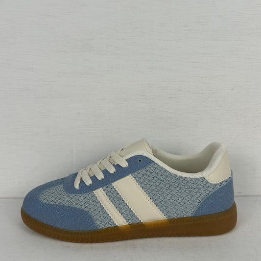 Leuke retro sneakers met trendy design blauw