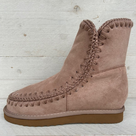 Comfy winter boots khaki