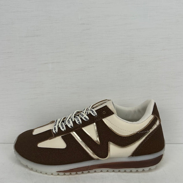 Gave sneakers met casual look bruin
