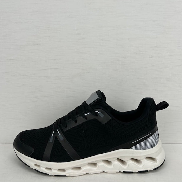 Sportieve sneakers met leuke zool zwart