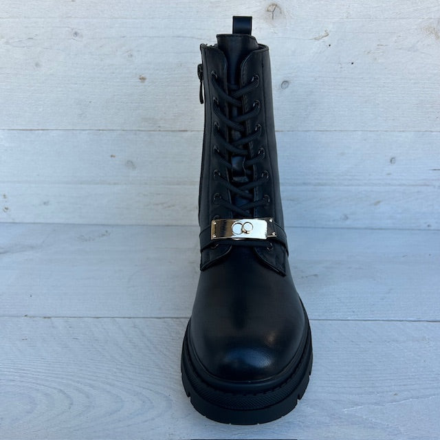 Veterboots met gouden detail zwart