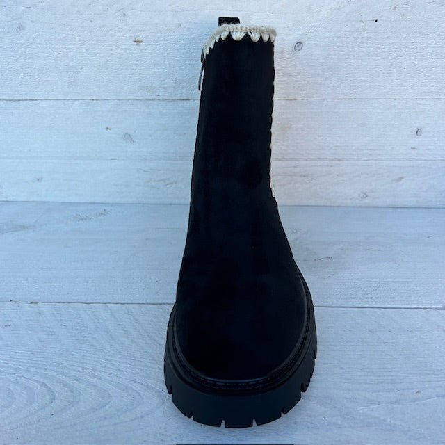 Suèdine boots met wit randje zwart