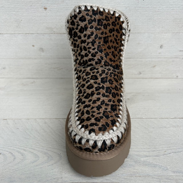 Comfy panter boots