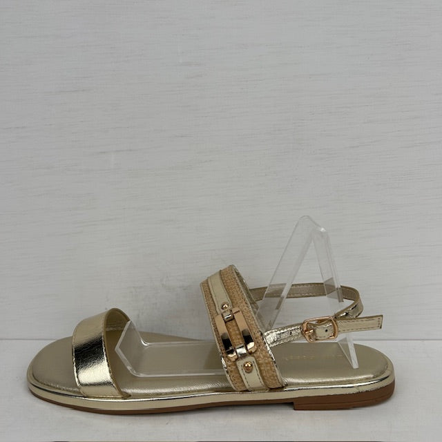 Geweldige sandalen met gespje goud