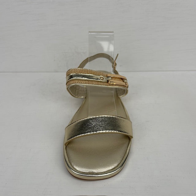 Geweldige sandalen met gespje goud