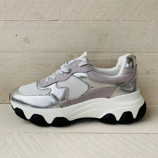 Zilverkleurige sneakers van La Strada 2123317