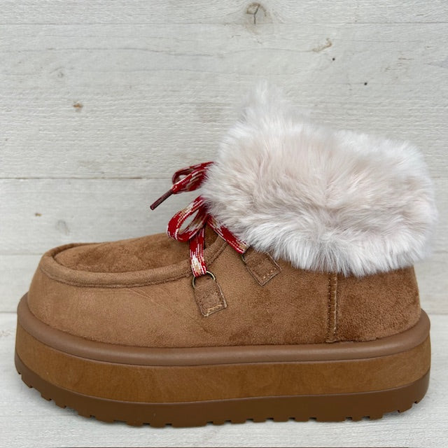 Furry uggie boots camel